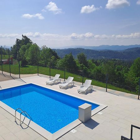 Holiday Home With Hot Tub And Sauna Sabina Rovte Dış mekan fotoğraf