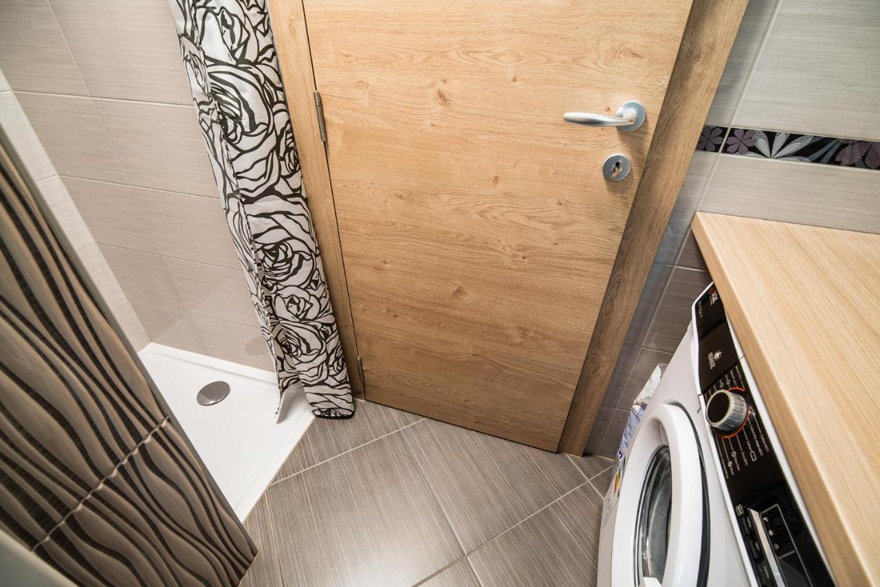 Holiday Home With Hot Tub And Sauna Sabina Rovte Dış mekan fotoğraf