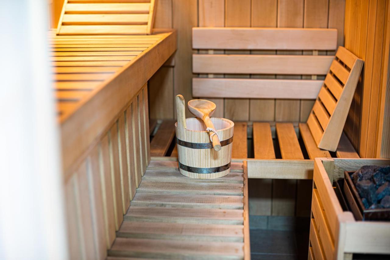 Holiday Home With Hot Tub And Sauna Sabina Rovte Dış mekan fotoğraf