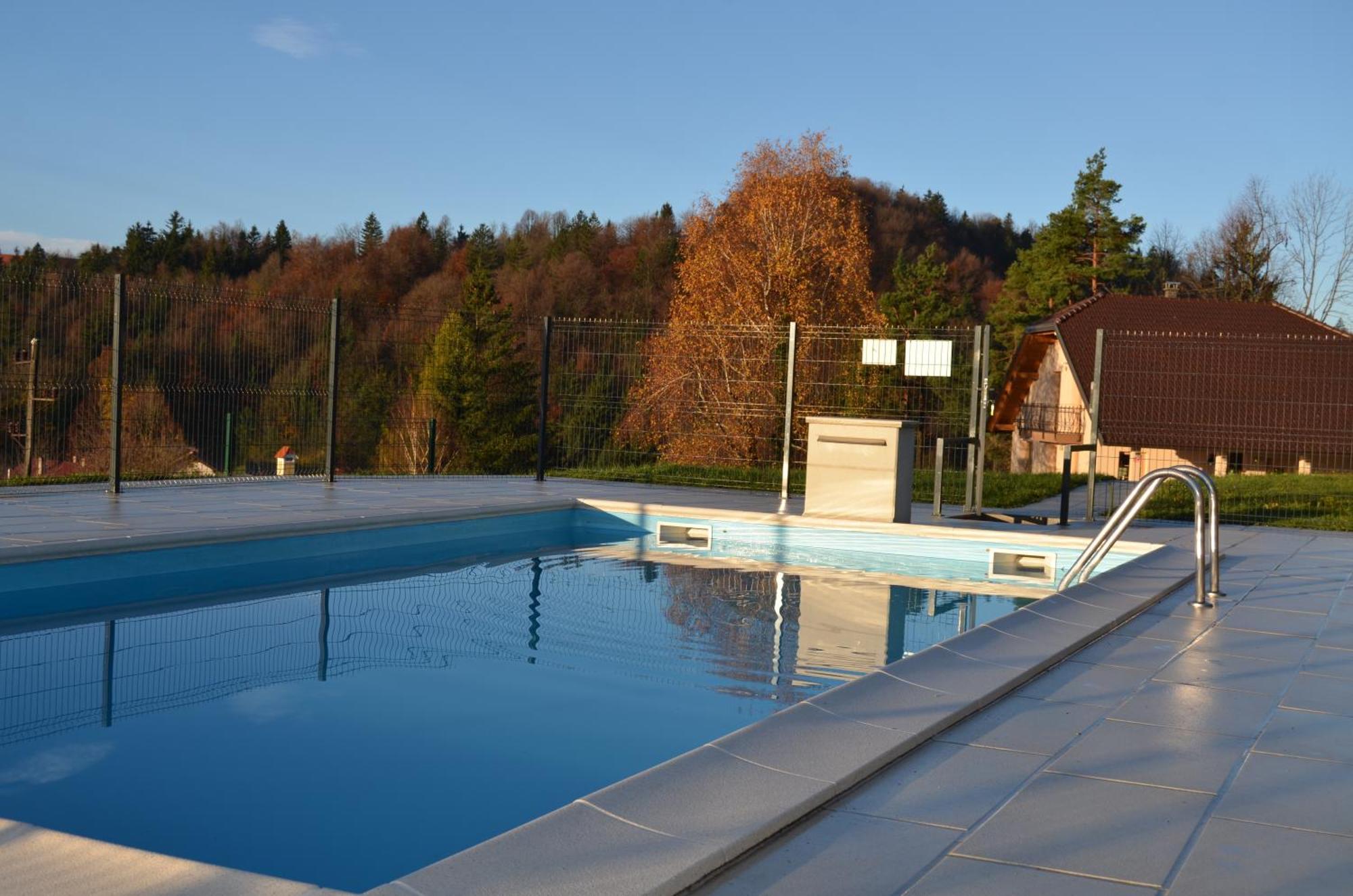 Holiday Home With Hot Tub And Sauna Sabina Rovte Dış mekan fotoğraf